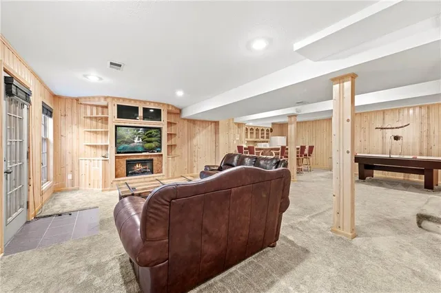 $759,000 | 12813 Catalina Street, Leawood, KS 66209