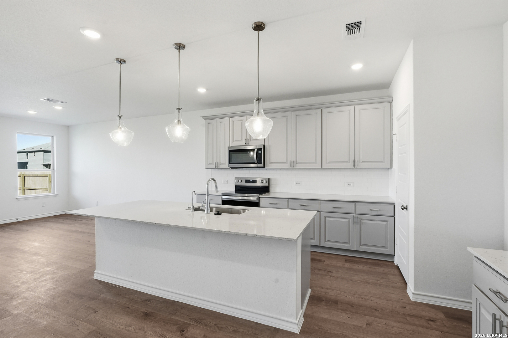 309 Nopal Ridge San Antonio, TX 78253 - Photo 9 of 36