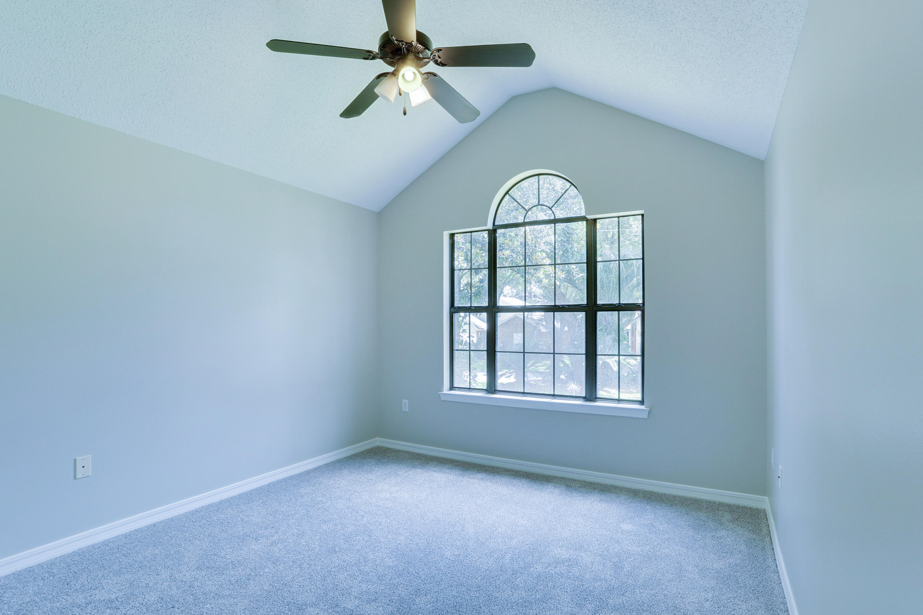2803 Hogan Lane Crestview, FL 32539 - Photo 24 of 42 IMG_3155