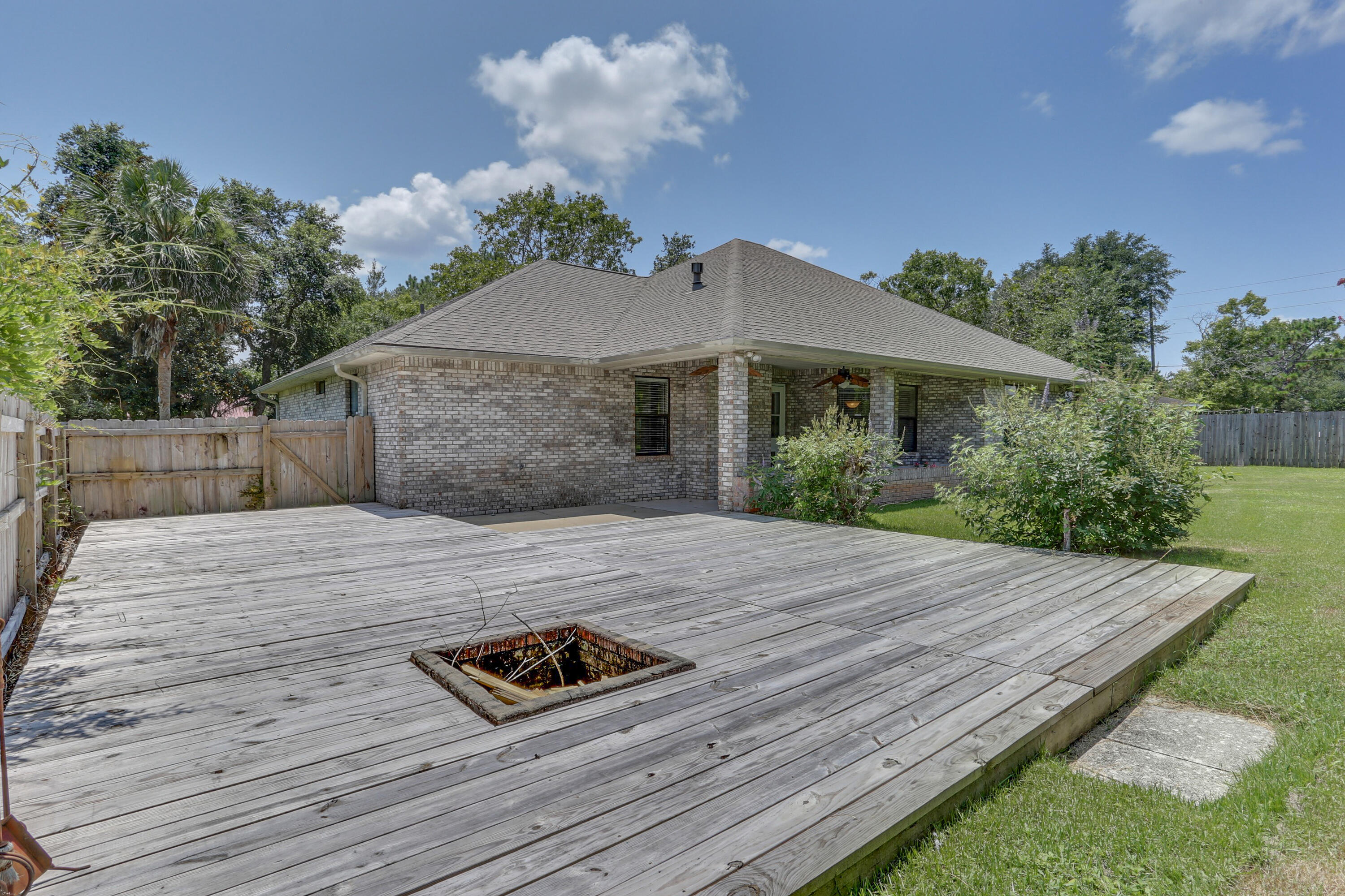 2803 Hogan Lane Crestview, FL 32539 - Photo 38 of 42 IMG_3238