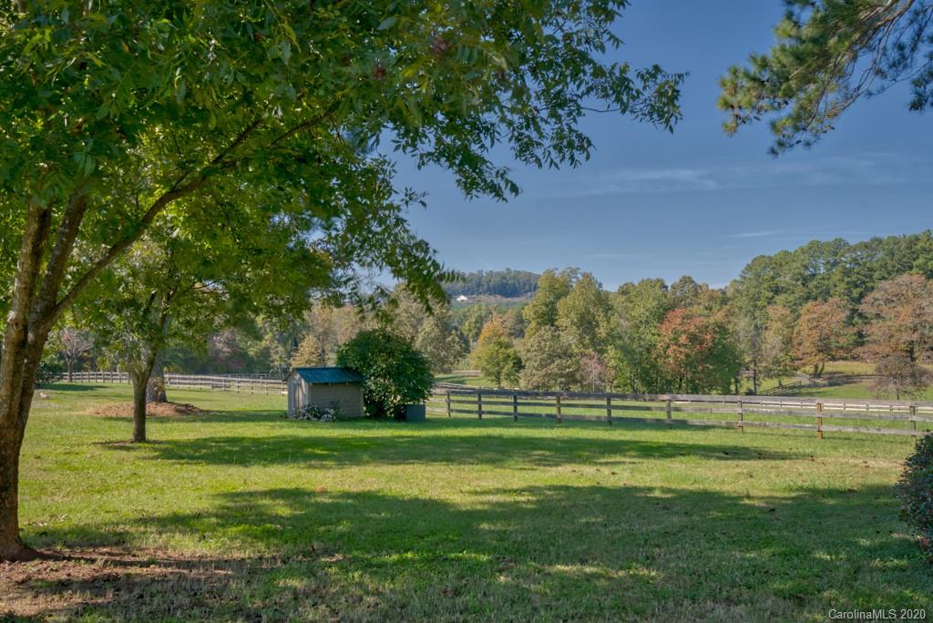 475 Gilbert Road Columbus, NC 28722 - Photo 45 of 45 a view of a park