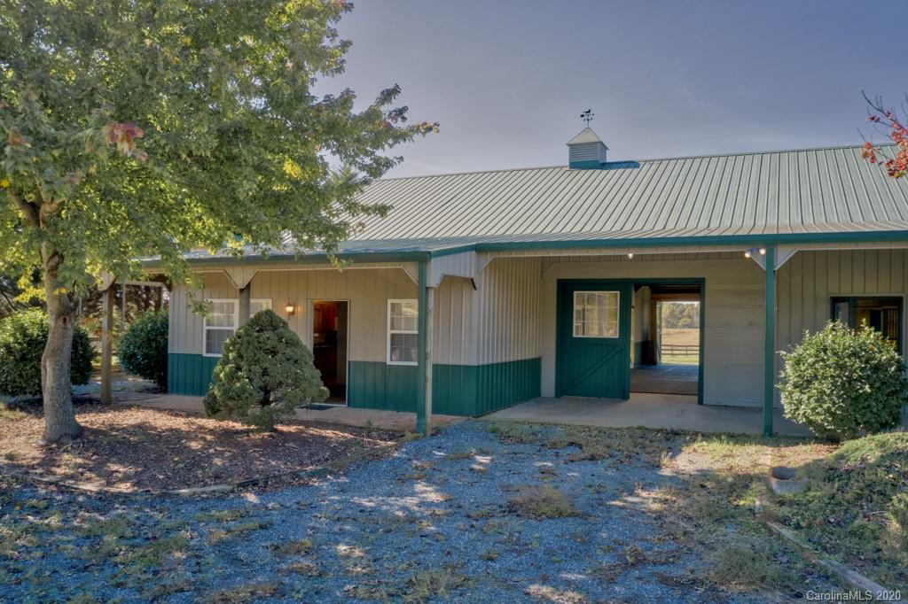 475 Gilbert Road Columbus, NC 28722 - Photo 7 of 45 front view of a house
