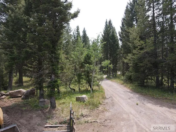 $275,000 | 2831 Morning Dew Drive, Island Park, ID 83429