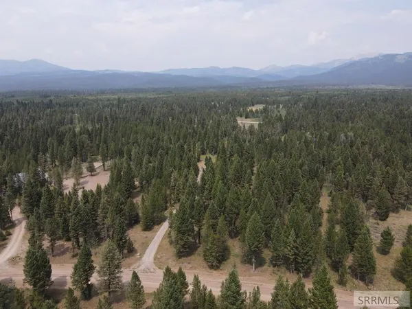 $275,000 | 2831 Morning Dew Drive, Island Park, ID 83429