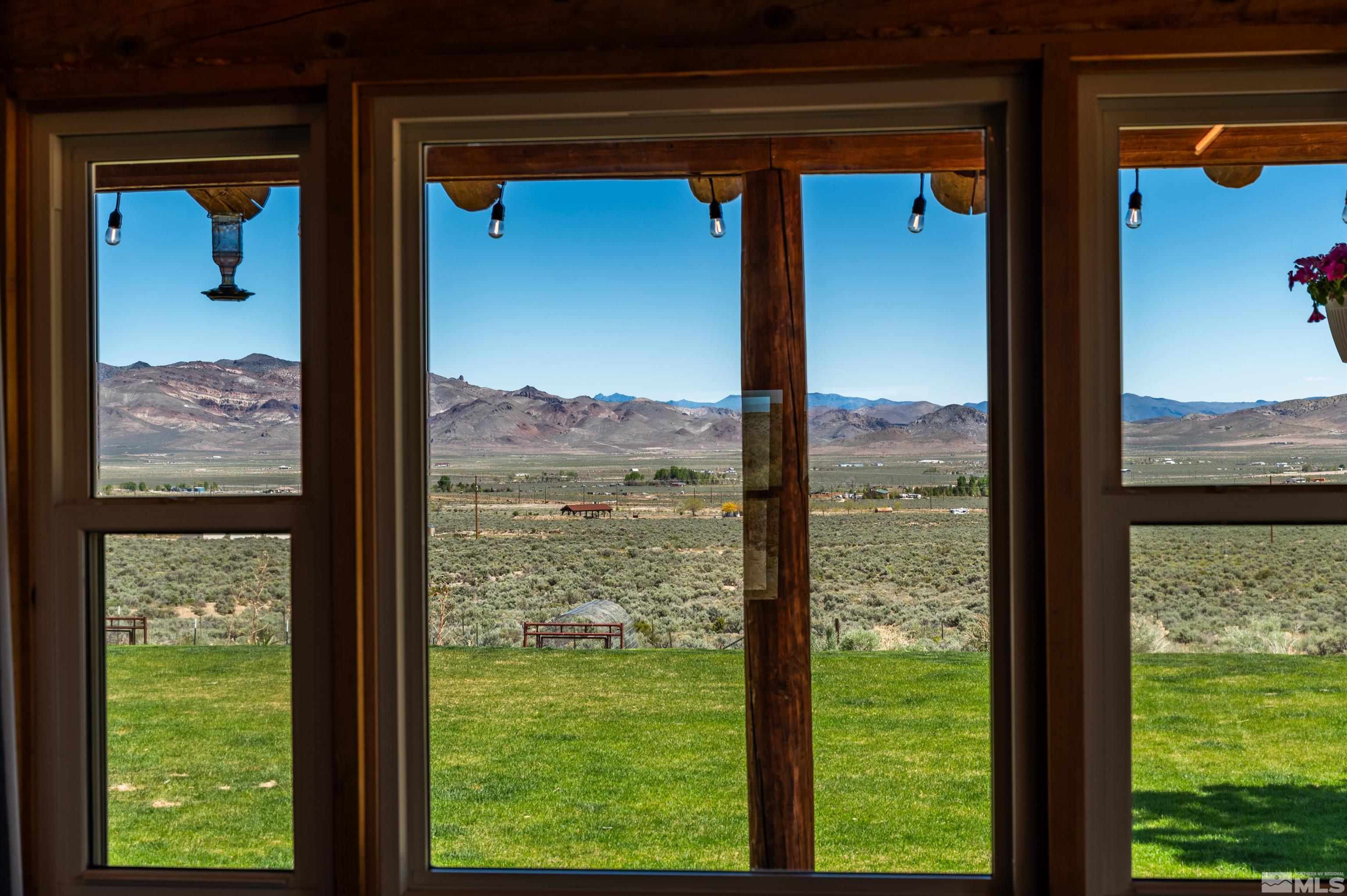 6105 Anniversary Road Reno, NV 89510 - Photo 13 of 40 a view of a room and window