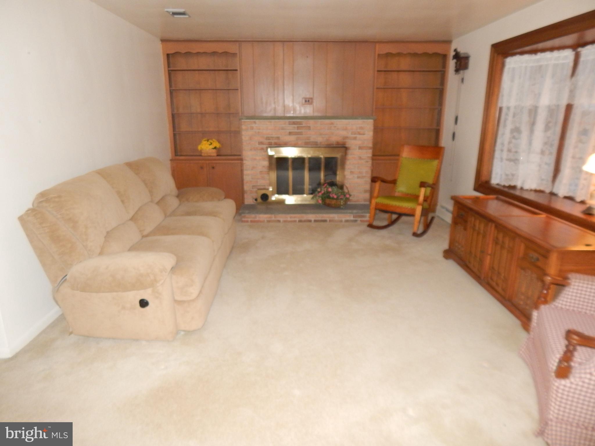 1669 County Line Road Bechtelsville, PA 19505 - Photo 3 of 31 Gallery Image 3