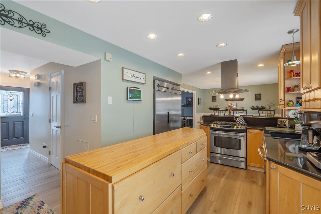 5503 Rockhampton Path Clay, NY 13041 - Photo 12 of 47