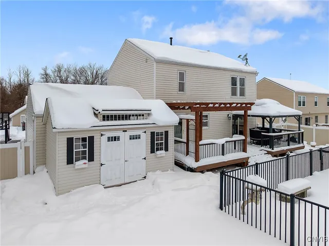 $375,000 | 5503 Rockhampton Path, Clay, NY 13041