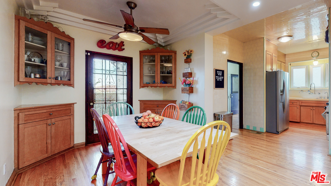 4410 Circle View Boulevard View Park, CA 90043 - Photo 15 of 50