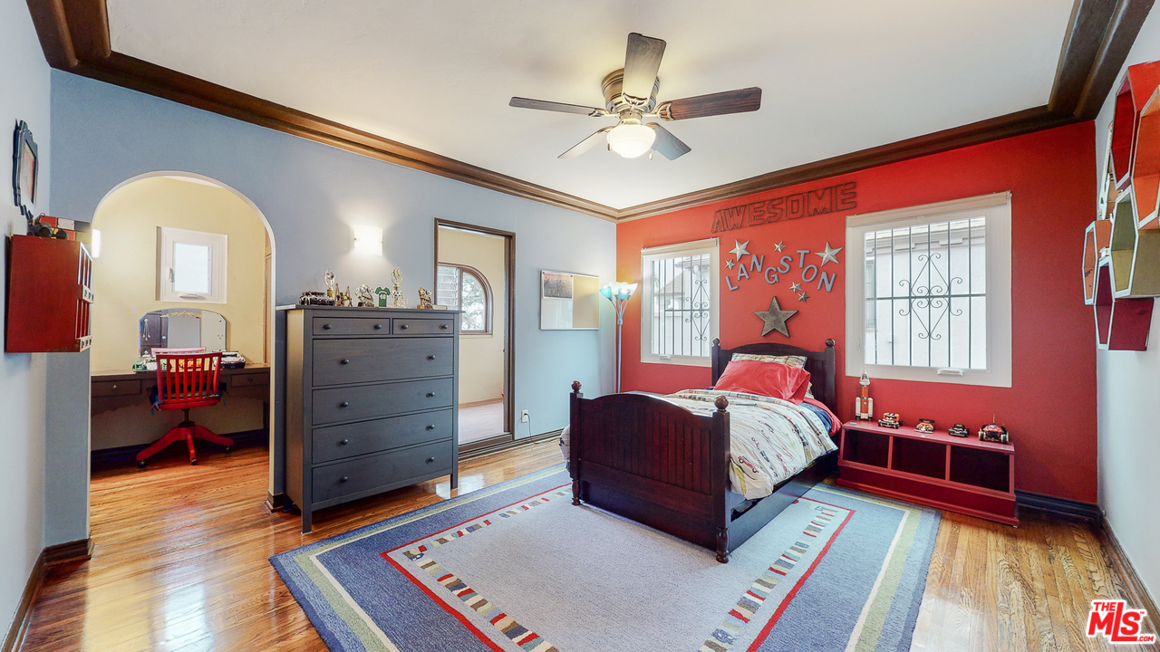 4410 Circle View Boulevard View Park, CA 90043 - Photo 42 of 50