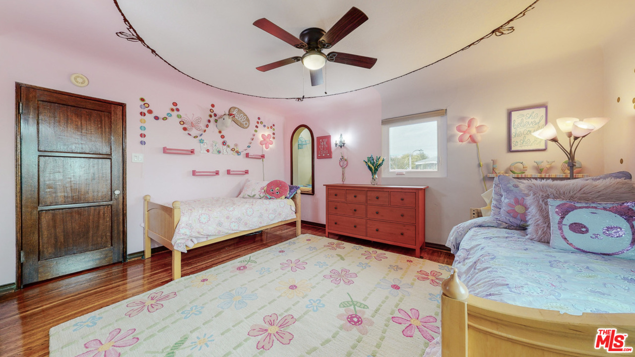 4410 Circle View Boulevard View Park, CA 90043 - Photo 47 of 50