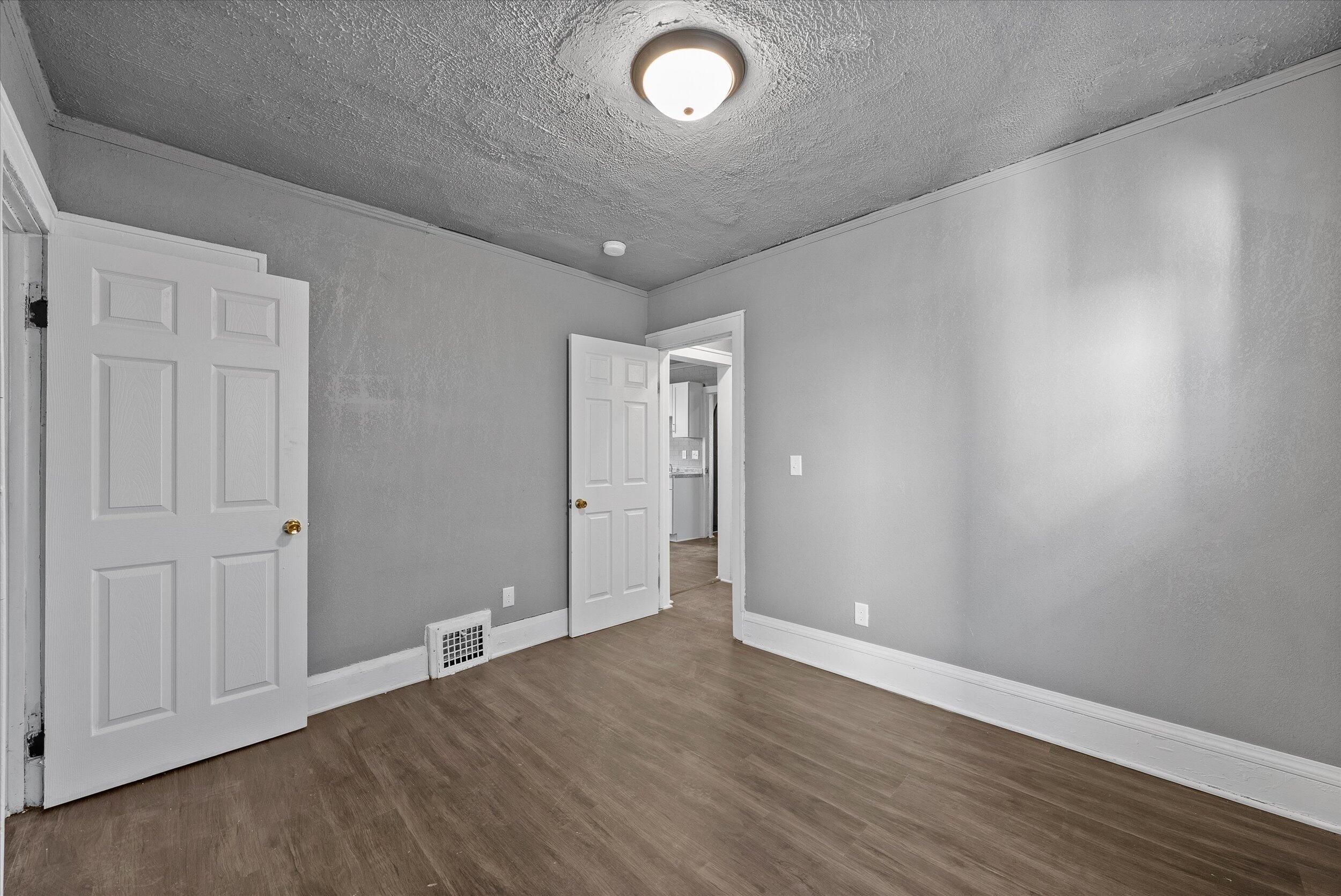 3905 North 13th Street, Unit 3907 Milwaukee, WI 53206 - Photo 14 of 44 14-Lower Bedroom