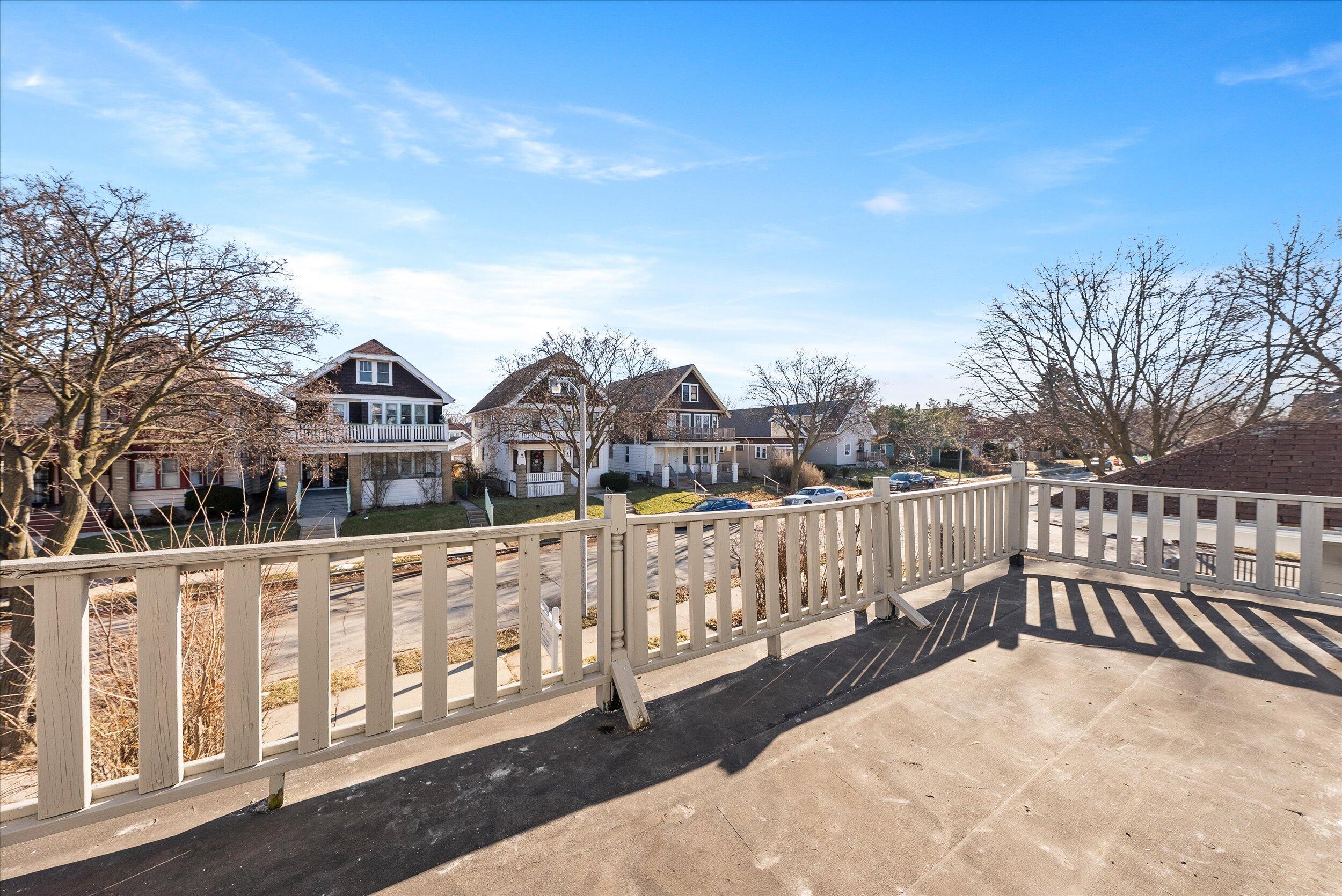 3905 North 13th Street, Unit 3907 Milwaukee, WI 53206 - Photo 18 of 44 18-Upper Balcony