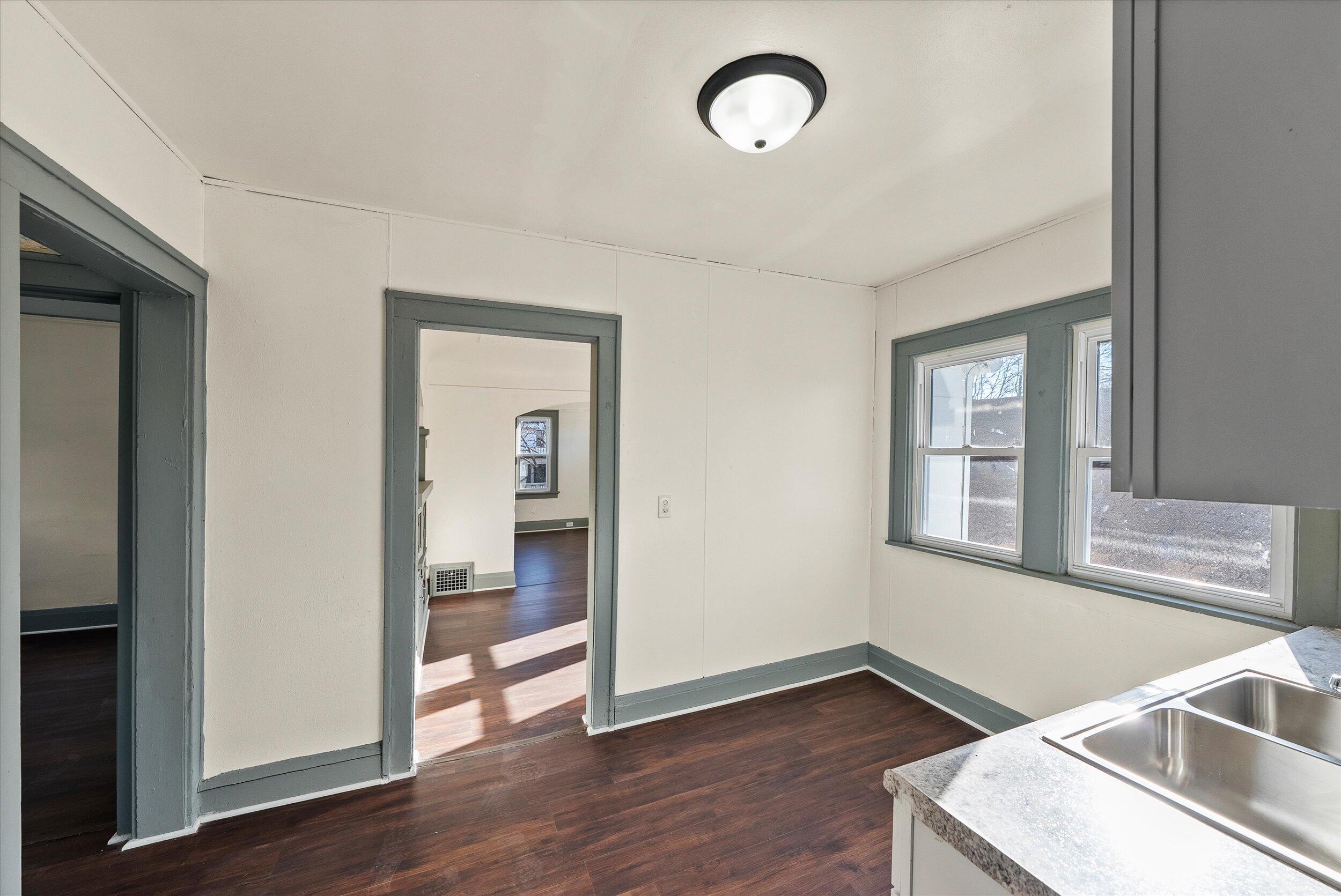 3905 North 13th Street, Unit 3907 Milwaukee, WI 53206 - Photo 21 of 44 21-Upper Kitchen