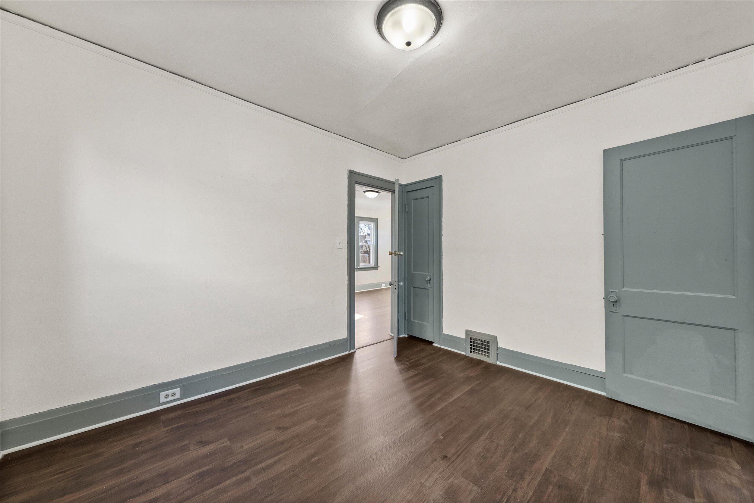 3905 North 13th Street, Unit 3907 Milwaukee, WI 53206 - Photo 27 of 44 27-Upper Bedroom