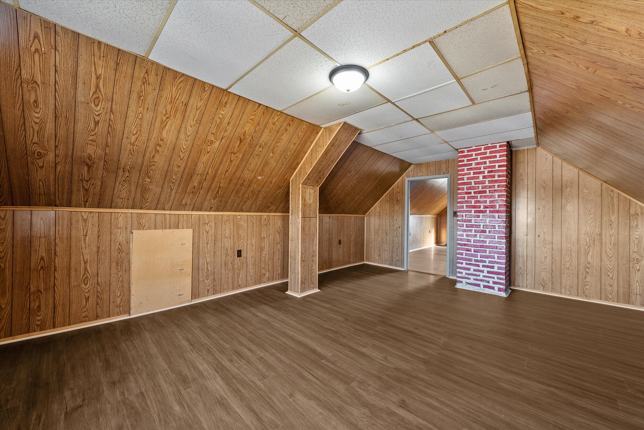 3905 North 13th Street, Unit 3907 Milwaukee, WI 53206 - Photo 29 of 44 29-Third Floor