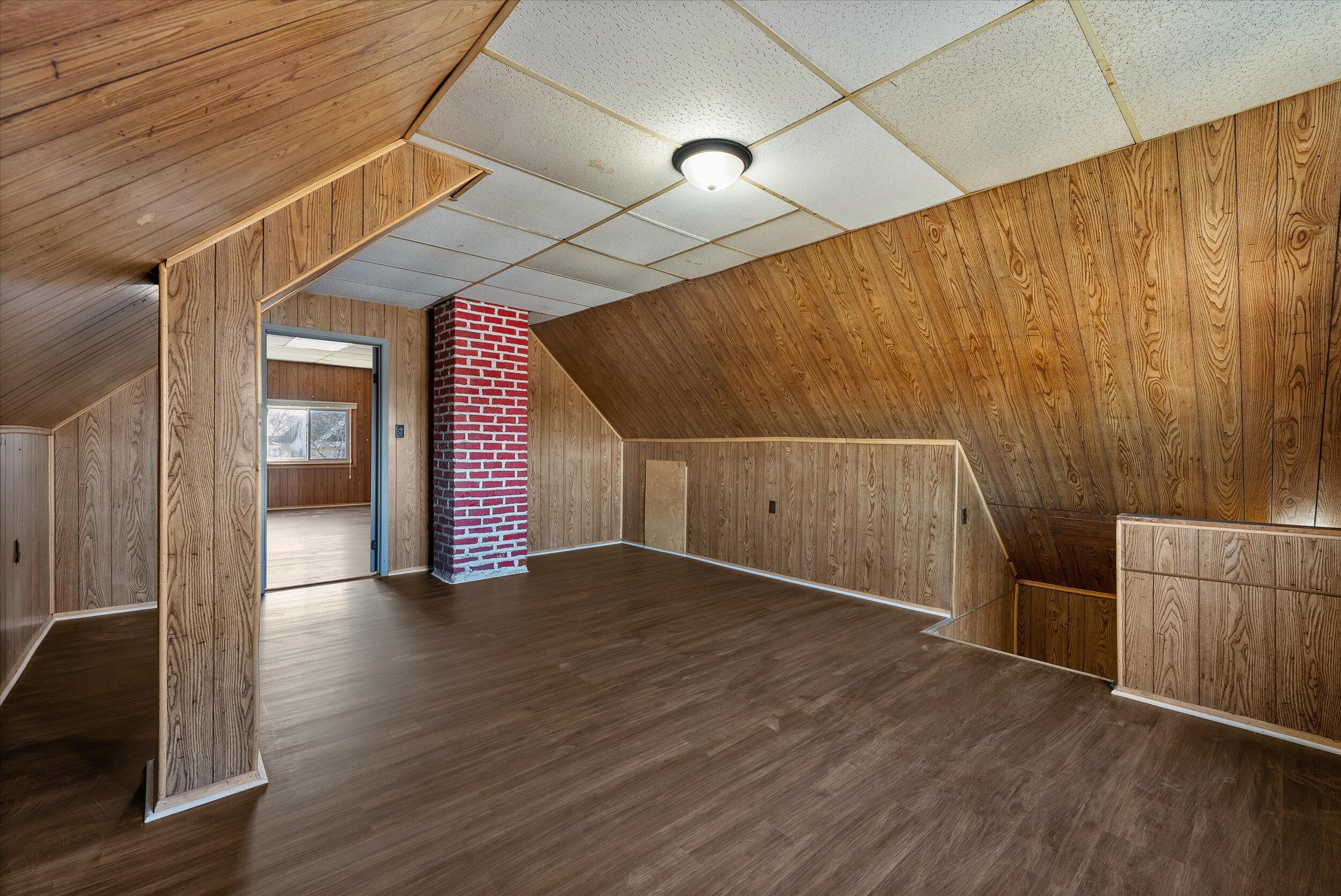 3905 North 13th Street, Unit 3907 Milwaukee, WI 53206 - Photo 31 of 44 31-Third Floor