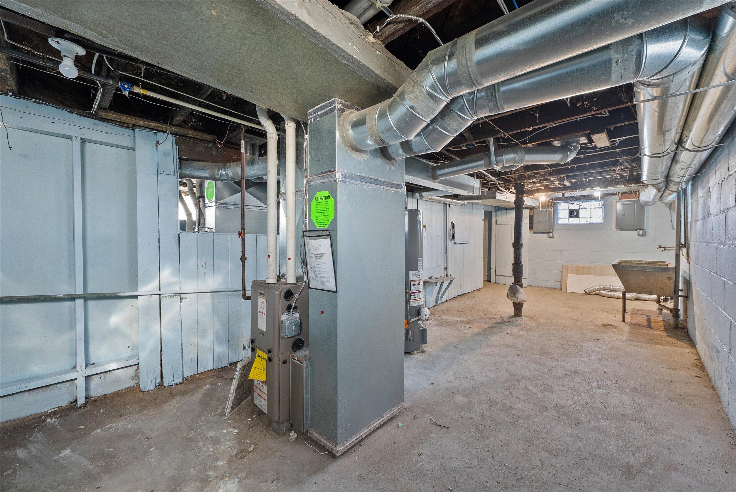 3905 North 13th Street, Unit 3907 Milwaukee, WI 53206 - Photo 37 of 44 37-Lower Level