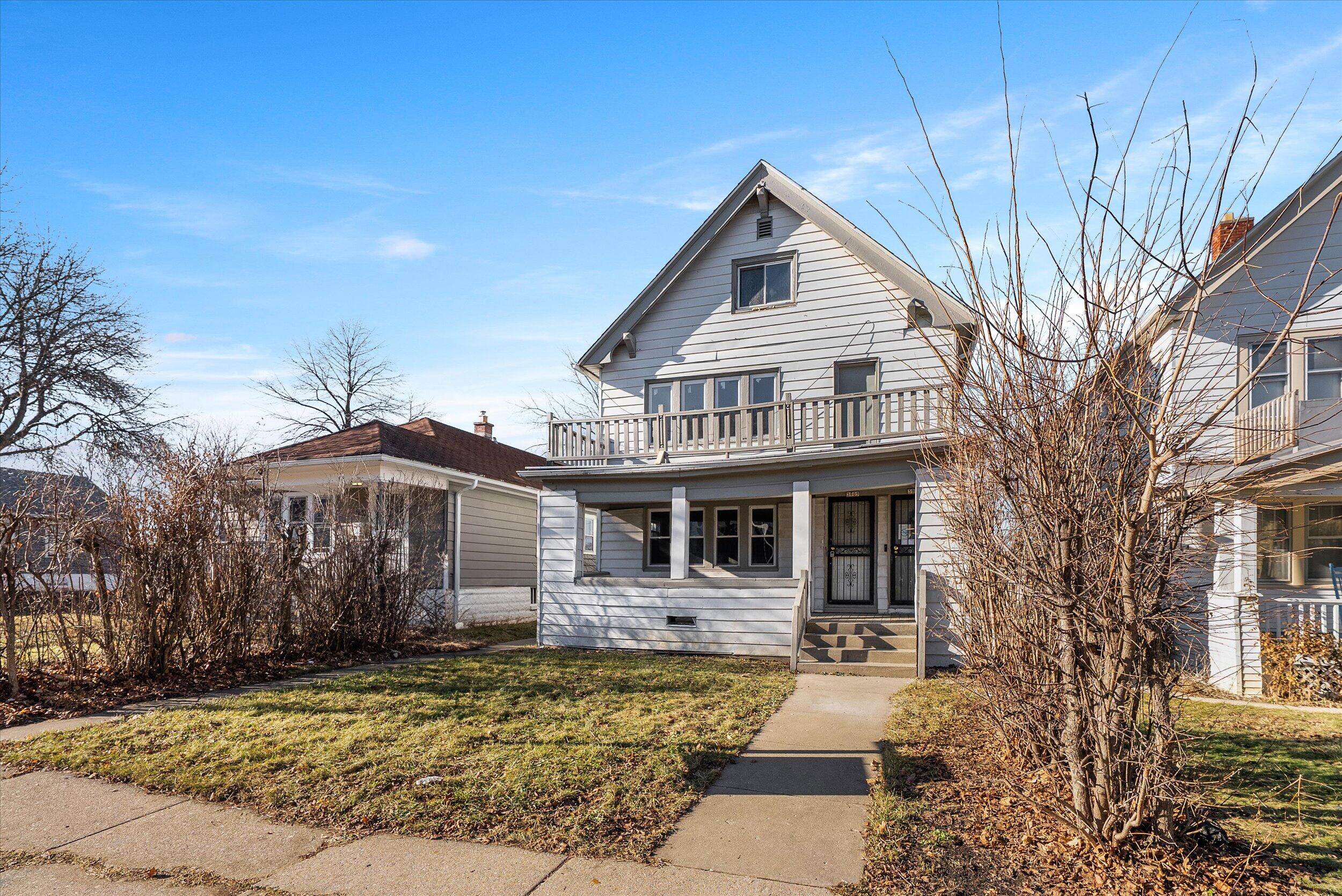3905 North 13th Street, Unit 3907 Milwaukee, WI 53206 - Photo 38 of 44 38-Front