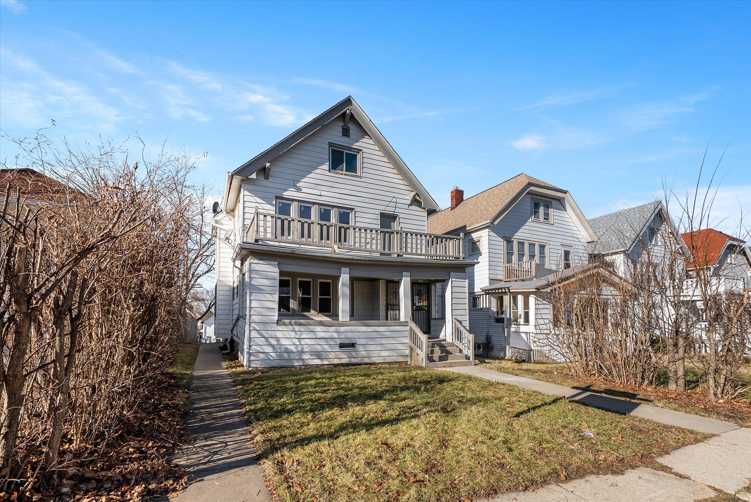 3905 North 13th Street, Unit 3907 Milwaukee, WI 53206 - Photo 39 of 44 39-Front