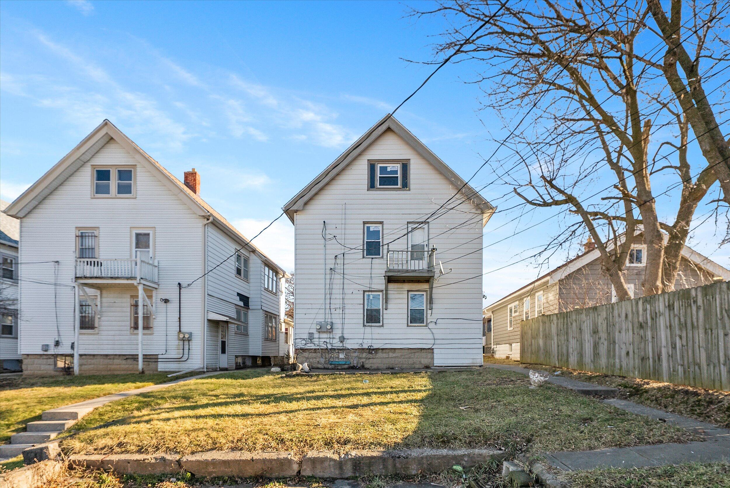 3905 North 13th Street, Unit 3907 Milwaukee, WI 53206 - Photo 42 of 44 42-Back