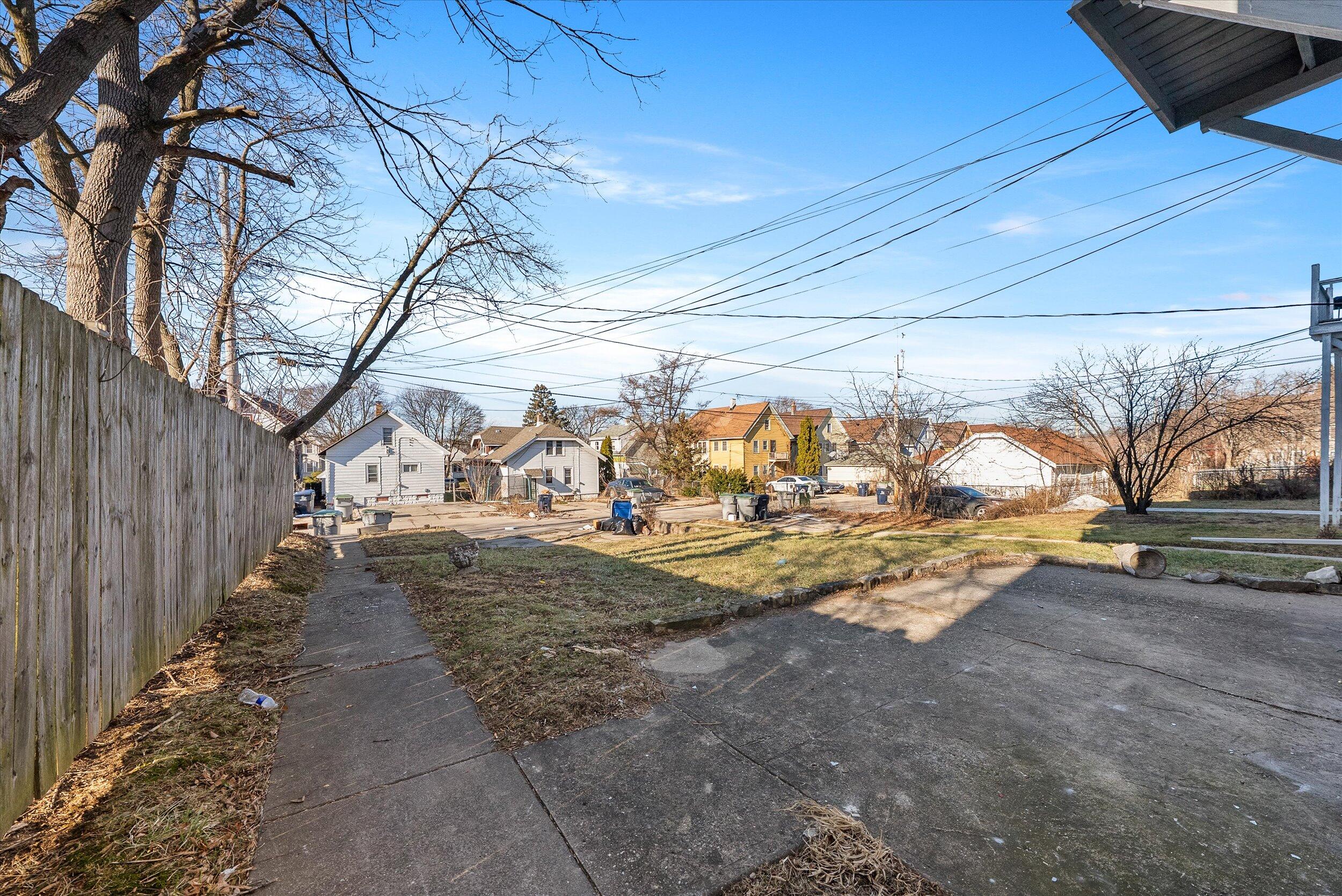 3905 North 13th Street, Unit 3907 Milwaukee, WI 53206 - Photo 44 of 44 44-Backyard View