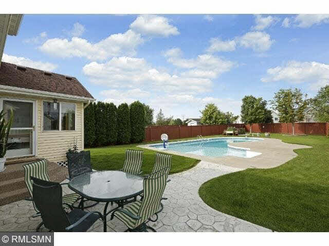 7329 Whitehall Road Shakopee, MN 55379 - Photo 16 of 18 Gallery Image 16