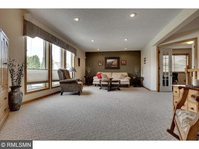 7329 Whitehall Road Shakopee, MN 55379 - Photo 8 of 18 Gallery Image 8