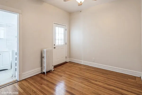 $1,400 | 5618 North Winthrop Avenue, Unit 3R, Chicago, IL 60660