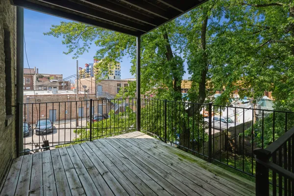 $1,400 | 5618 North Winthrop Avenue, Unit 3R, Chicago, IL 60660