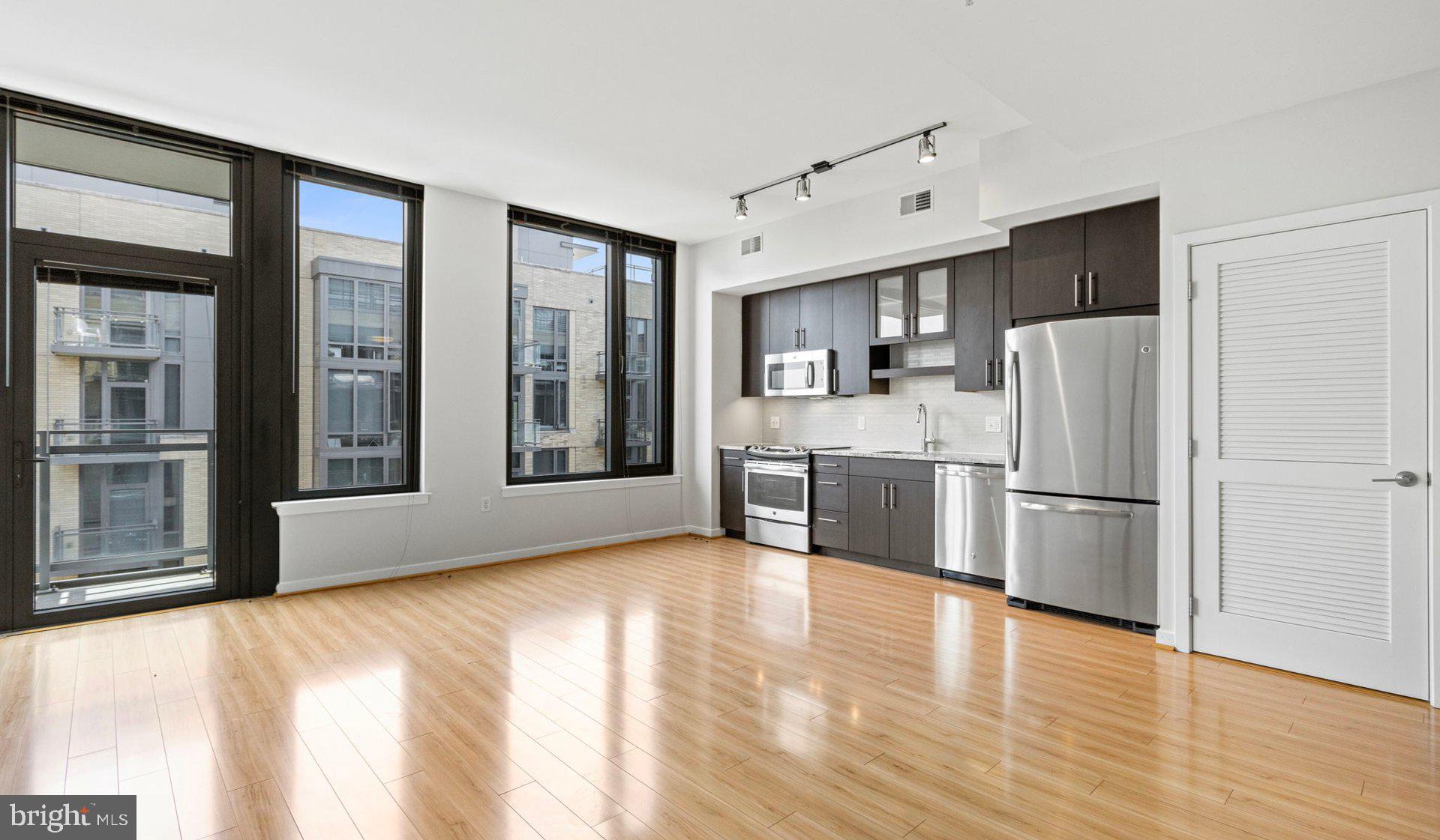 8300 Wisconsin Avenue, Unit 1B1936 Bethesda, MD 20814 - Photo 86 of 150