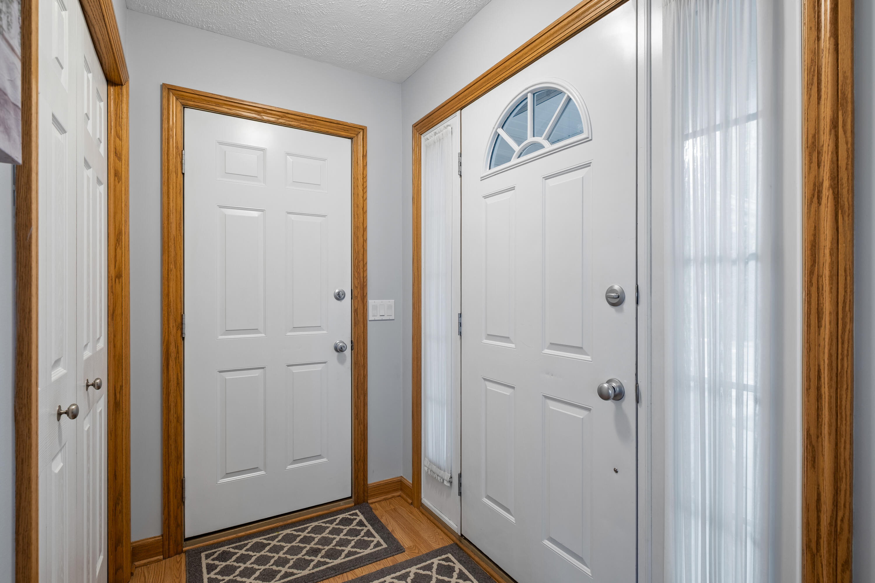 3665 Jason Ridge Lane Southwest Grand Rapids, MI 49534 - Photo 4 of 27 Entry Way