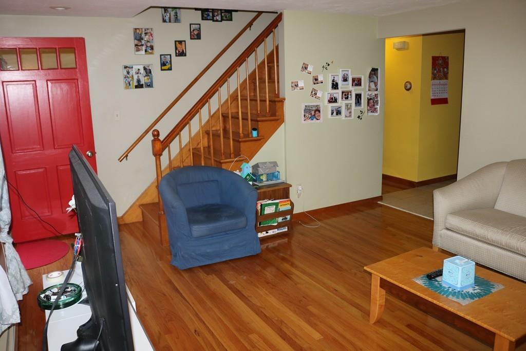 10 Rockrimmon Road Worcester, MA 01602 - Photo 4 of 37 Gallery Image 4