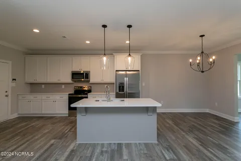 $459,900 | 525 North Sycamore Street, Aberdeen, NC 28315