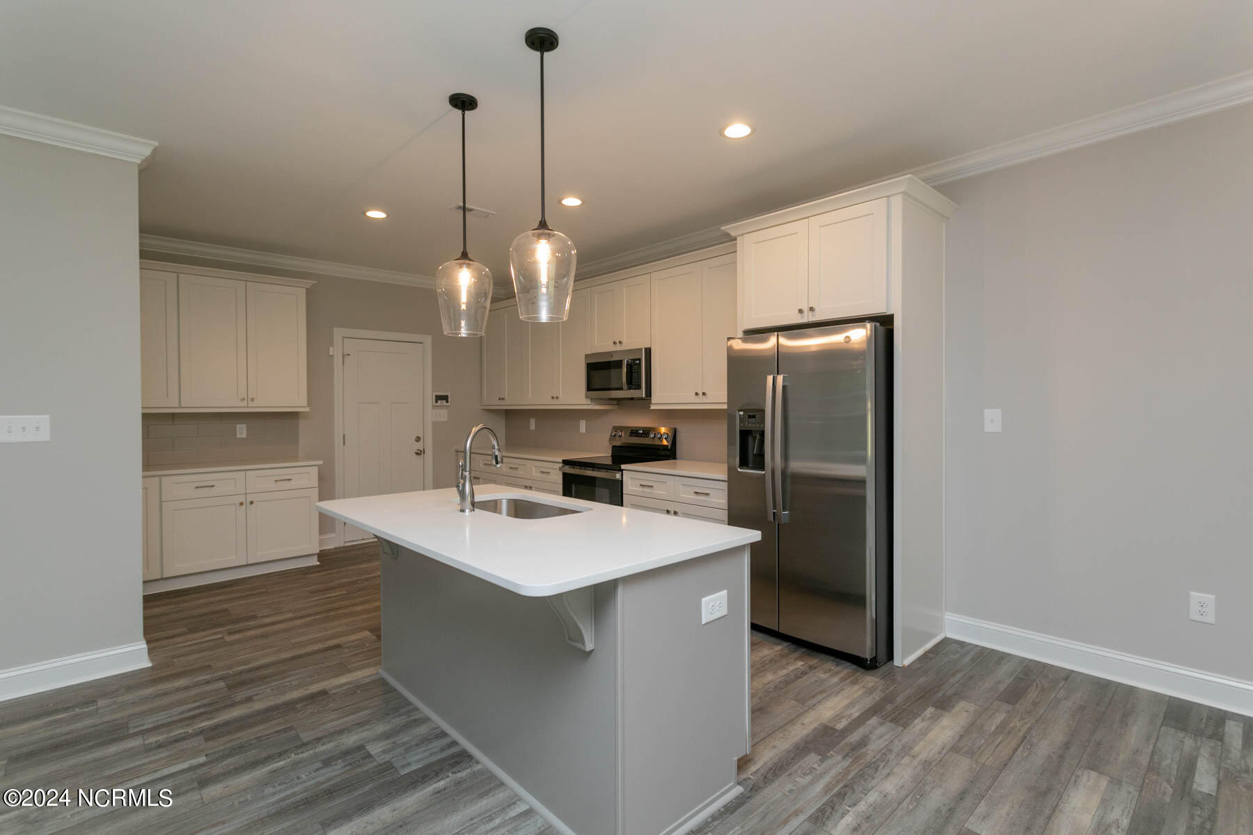 525 North Sycamore Street Aberdeen, NC 28315 - Photo 13 of 43 kitchen1