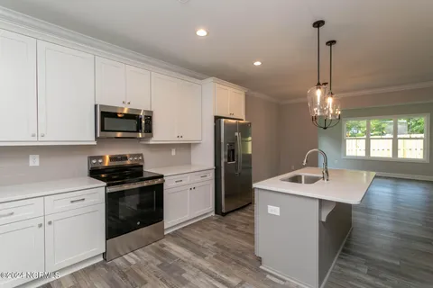 $459,900 | 525 North Sycamore Street, Aberdeen, NC 28315