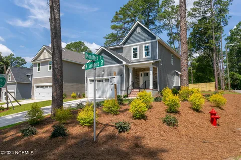 $459,900 | 525 North Sycamore Street, Aberdeen, NC 28315