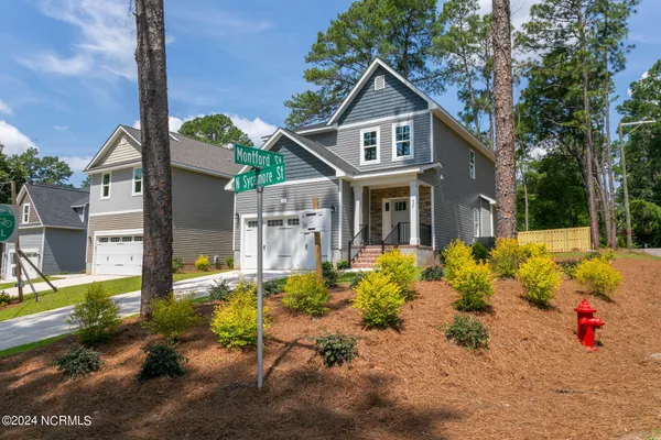 $459,900 | 525 North Sycamore Street, Aberdeen, NC 28315