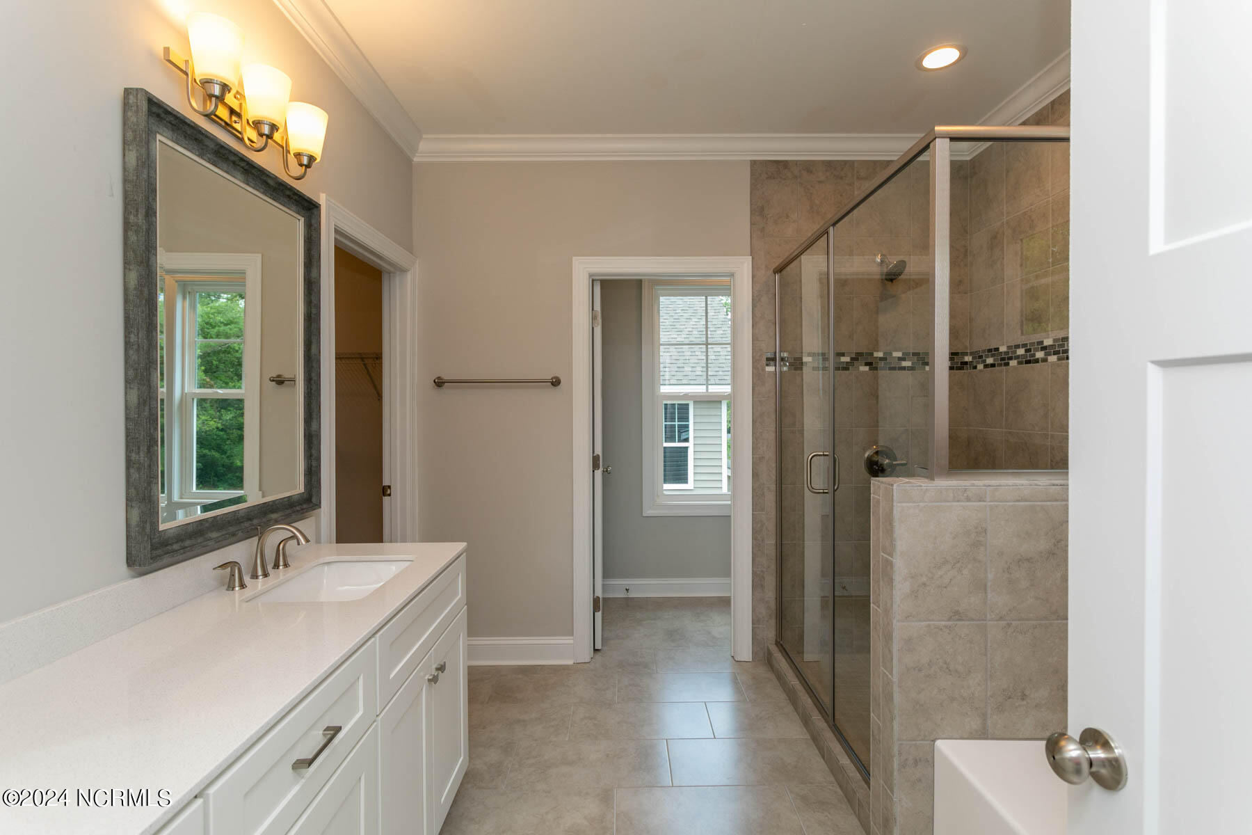 525 North Sycamore Street Aberdeen, NC 28315 - Photo 31 of 43 primary bath2