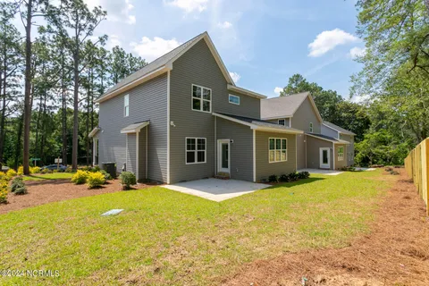 $459,900 | 525 North Sycamore Street, Aberdeen, NC 28315