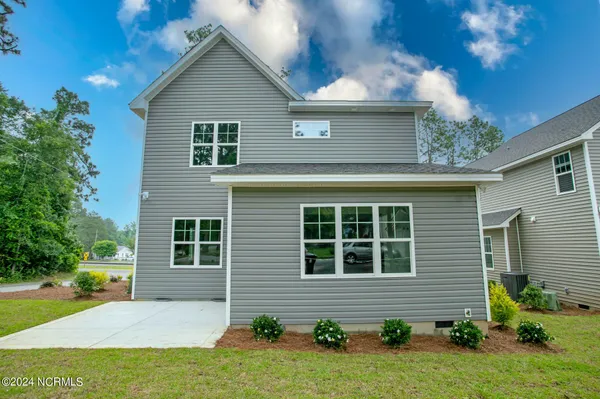 $459,900 | 525 North Sycamore Street, Aberdeen, NC 28315