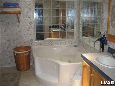 1780 Minesite Road Allentown, PA 18103 - Photo 5 of 6 Gallery Image 5