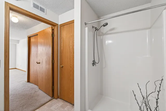 $170,000 | 610 Whiskey Road Northwest, Unit 311, Isanti, MN 55040