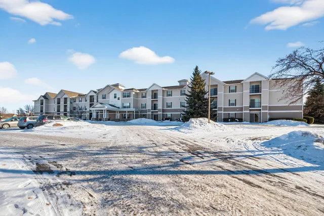 $170,000 | 610 Whiskey Road Northwest, Unit 311, Isanti, MN 55040