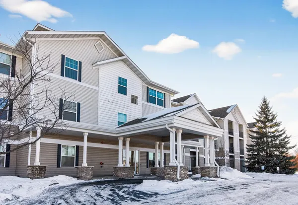 $170,000 | 610 Whiskey Road Northwest, Unit 311, Isanti, MN 55040