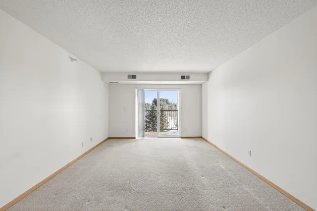 $170,000 | 610 Whiskey Road Northwest, Unit 311, Isanti, MN 55040