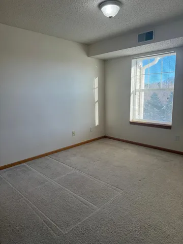 $170,000 | 610 Whiskey Road Northwest, Unit 311, Isanti, MN 55040