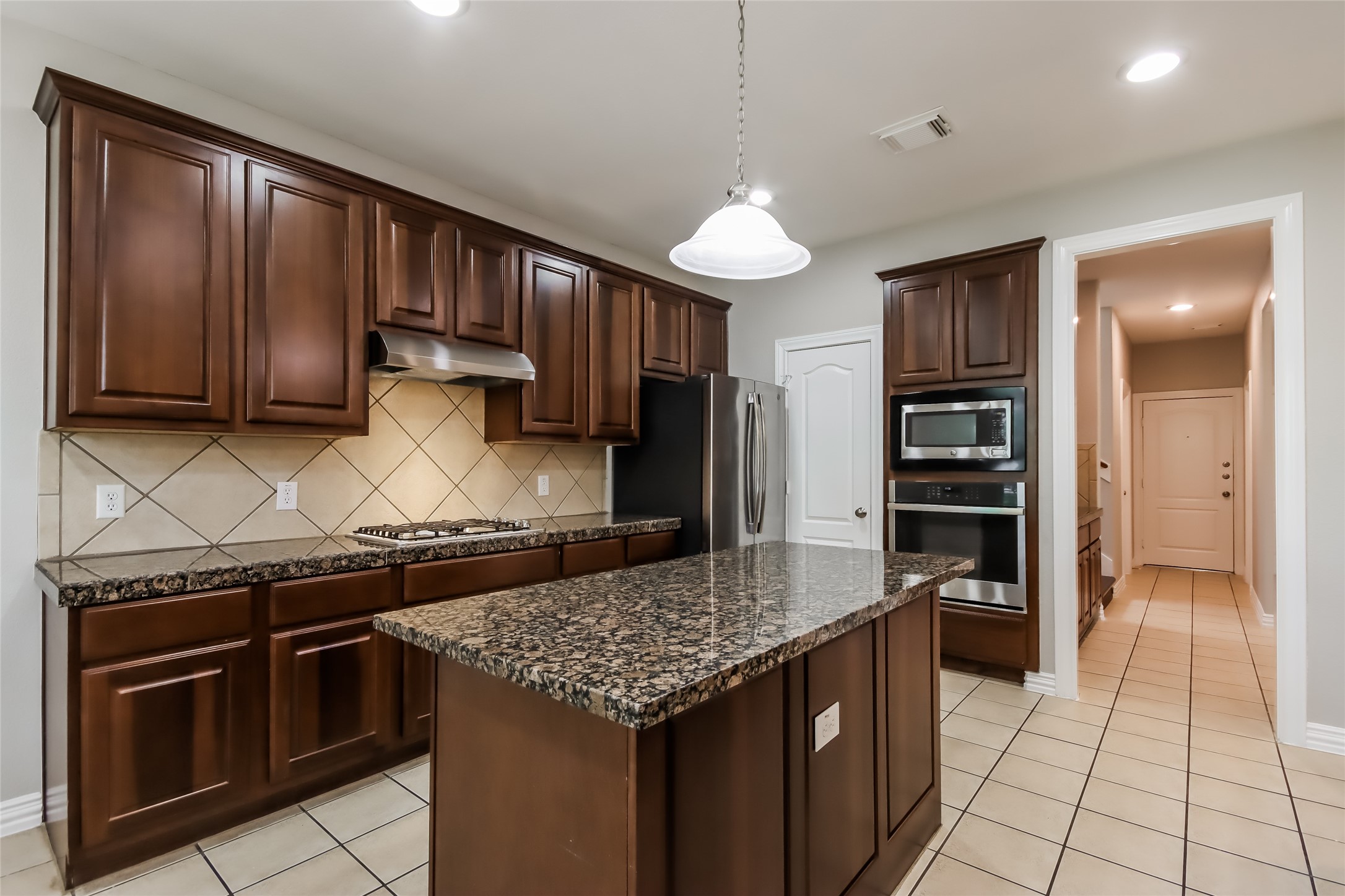 13605 Falcon Court Montgomery, TX 77356 - Photo 6 of 15