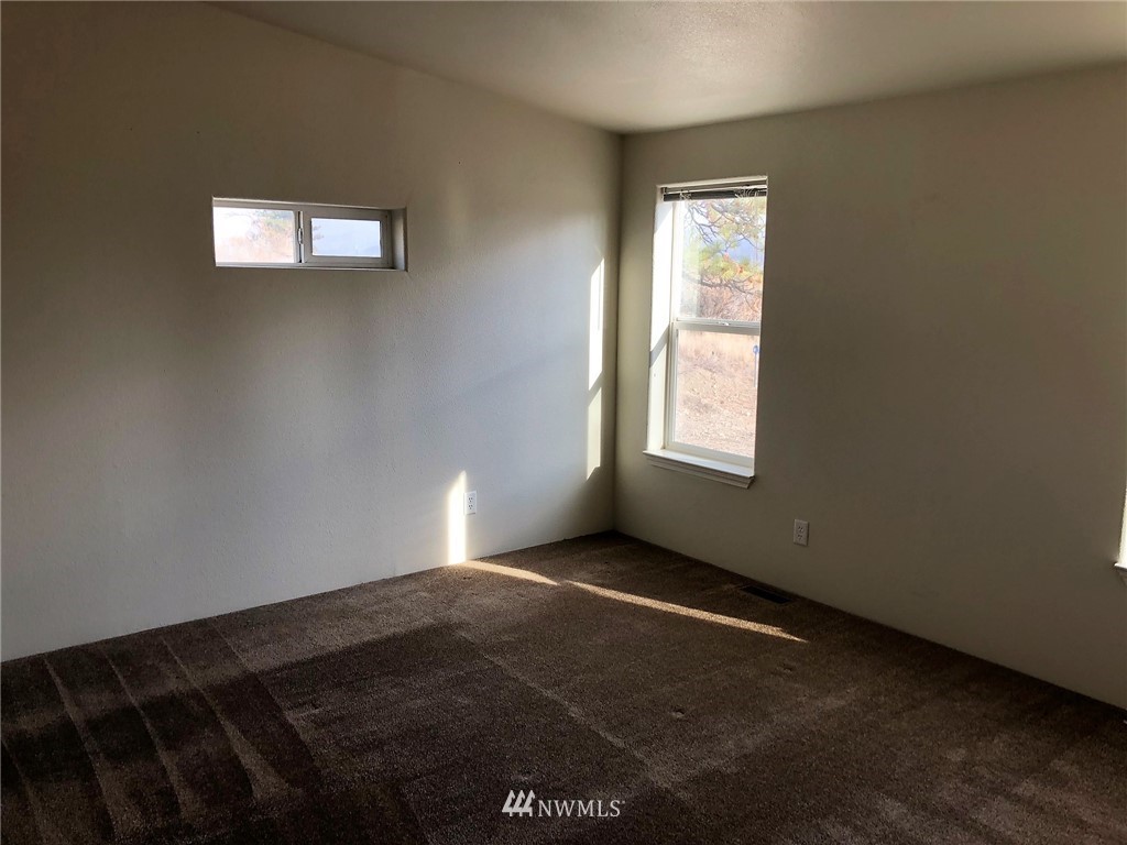 72 Lake Bluff Road North Tonasket, WA 98855 - Photo 13 of 21 Gallery Image 13