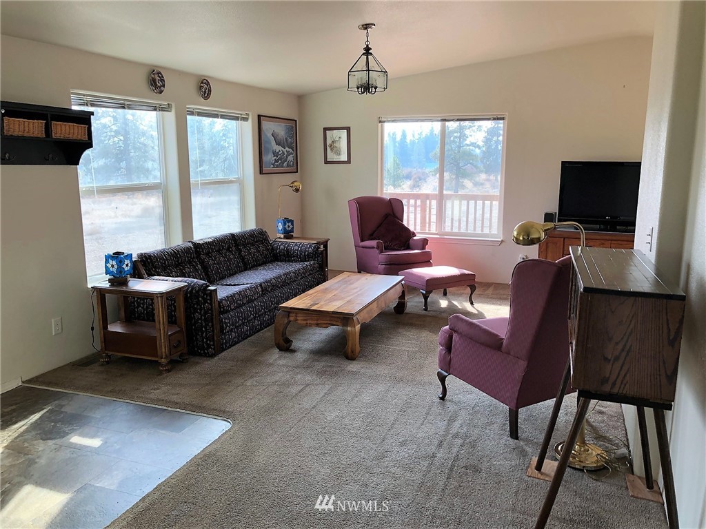 72 Lake Bluff Road North Tonasket, WA 98855 - Photo 5 of 21 Gallery Image 5